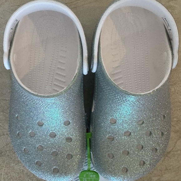 CROCS Classic Iridescent Glitter Clog - Picture 4 of 9